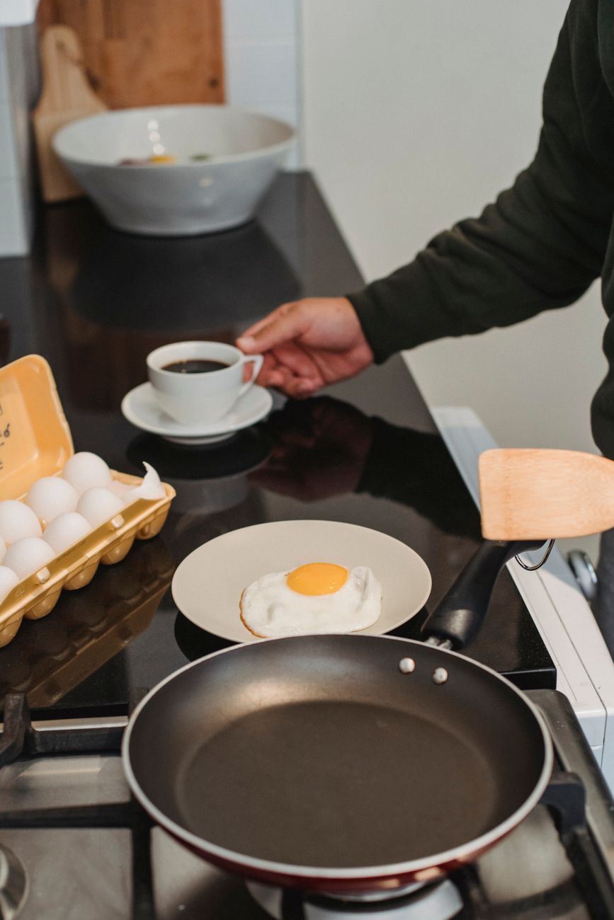 poached eggs, mesh strainer method, egg hack, breakfast, no vinegar