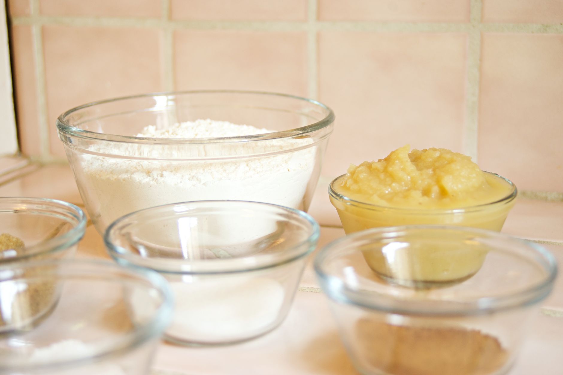 brown sugar soft, bread slice trick, pantry hack, moisture, baking