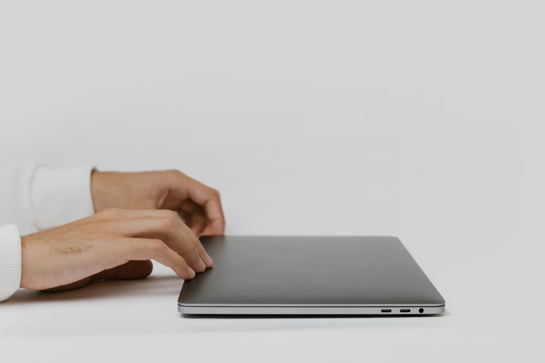 laptop stand, review, neck pain, ergonomics, home office