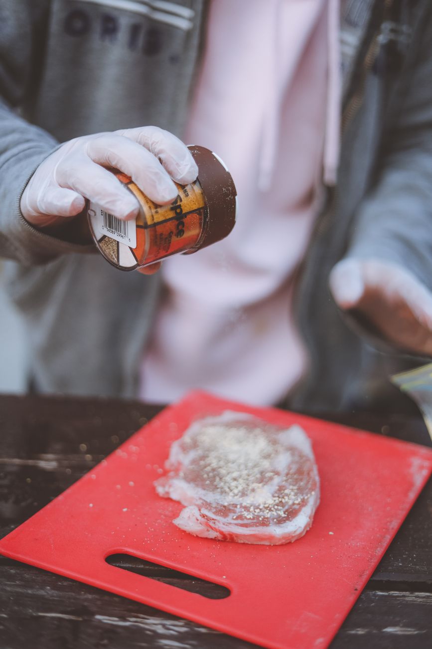 salt cutting board, steak, seasoning, kitchen, cooking