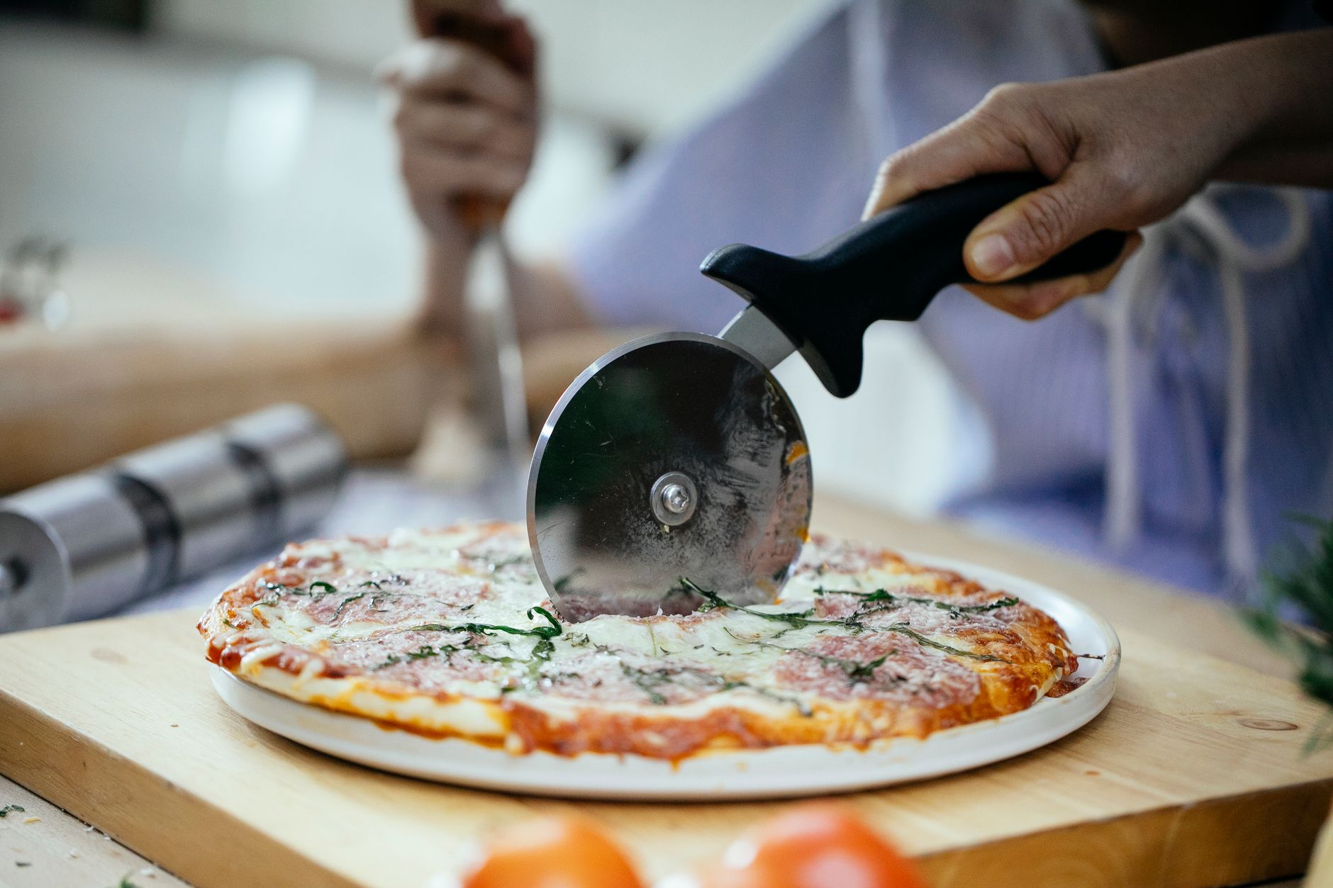 pizza cutter, kids breakfast, chop pancakes, waffle hack, time saver