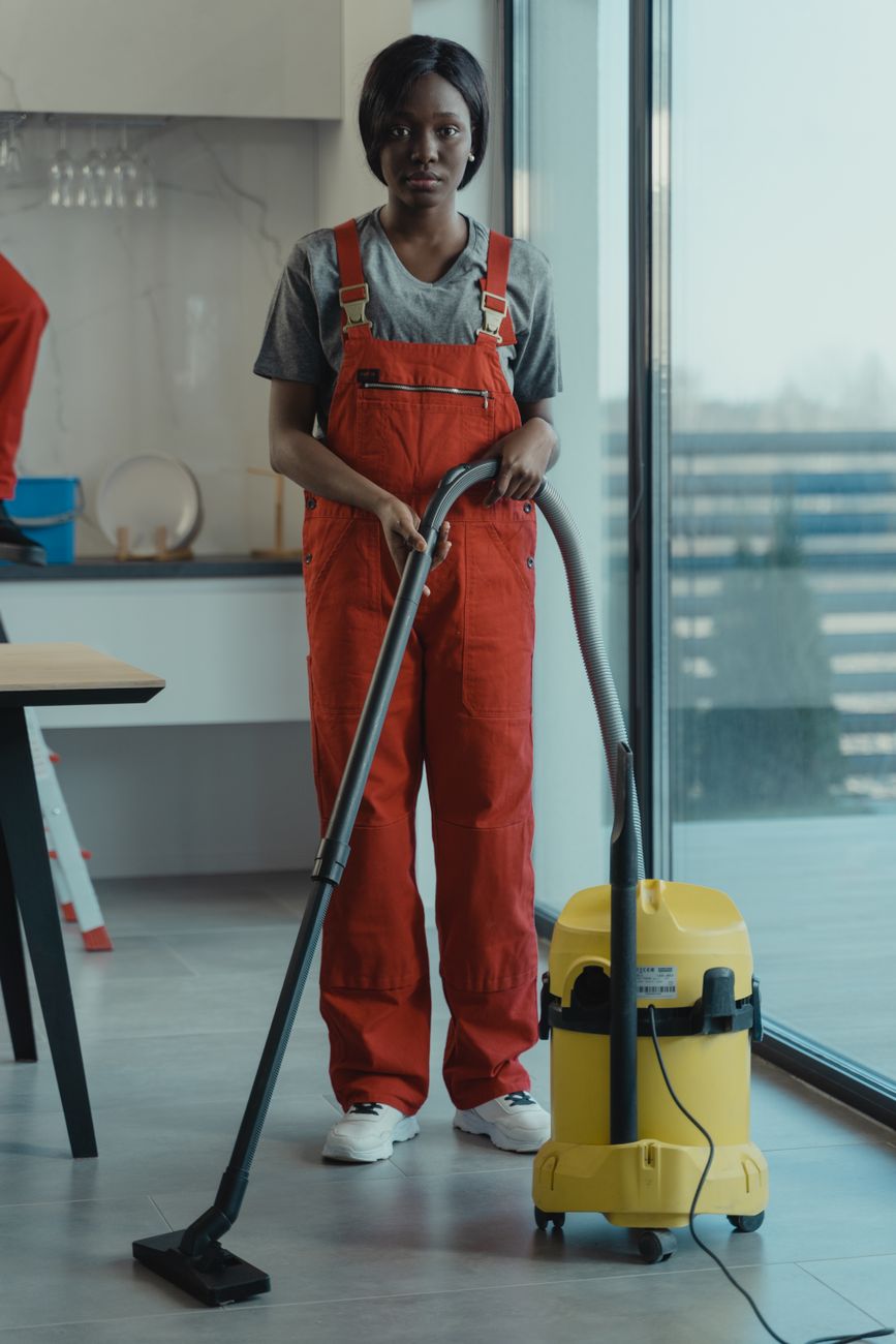 vacuum smell, vacuum cleaner, odor removal, home cleaning, filter clean