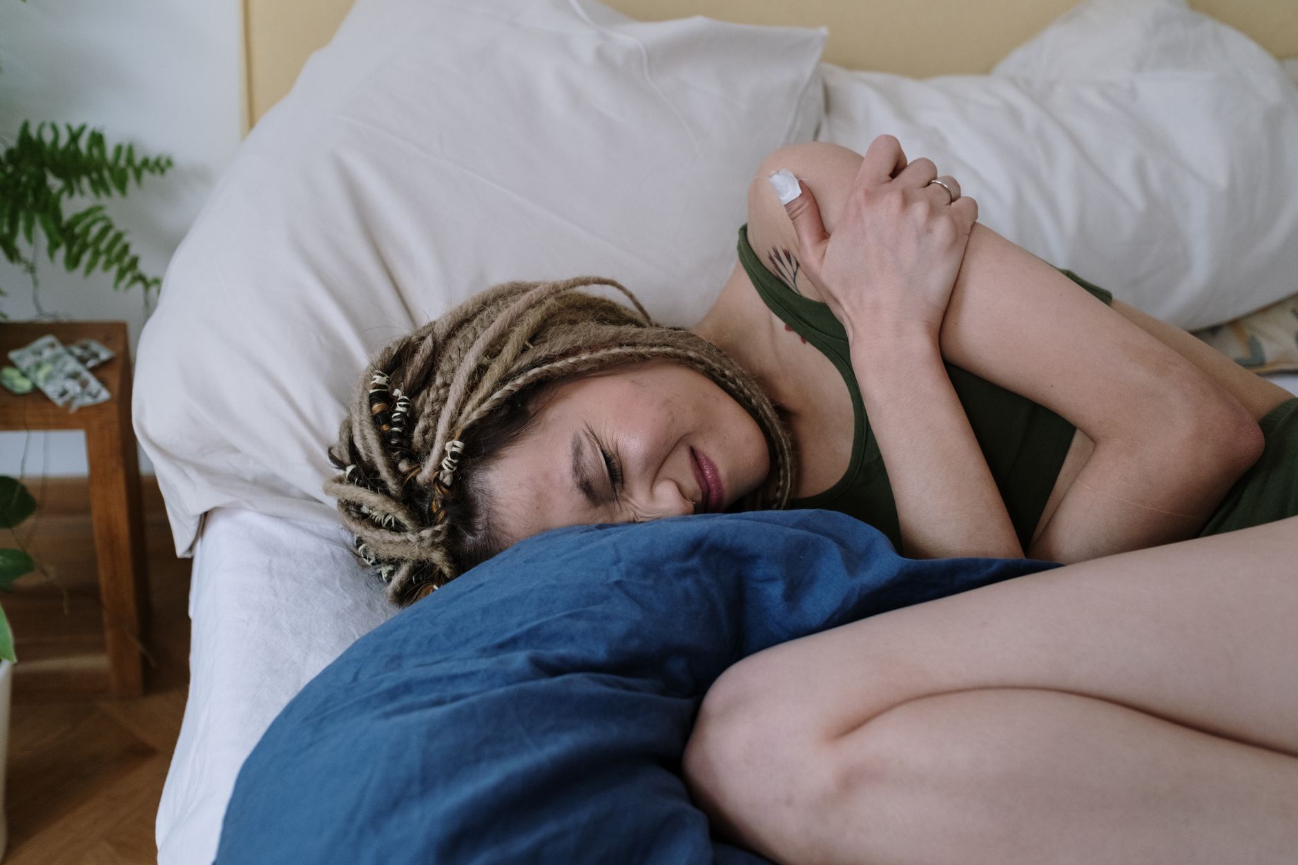 pillow height, neck pain, sleep posture, cervical spine, pillow replacement