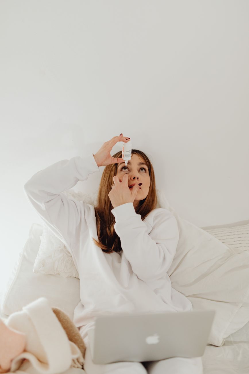 dry eyes, eye strain, sleep, eye drops, screen time