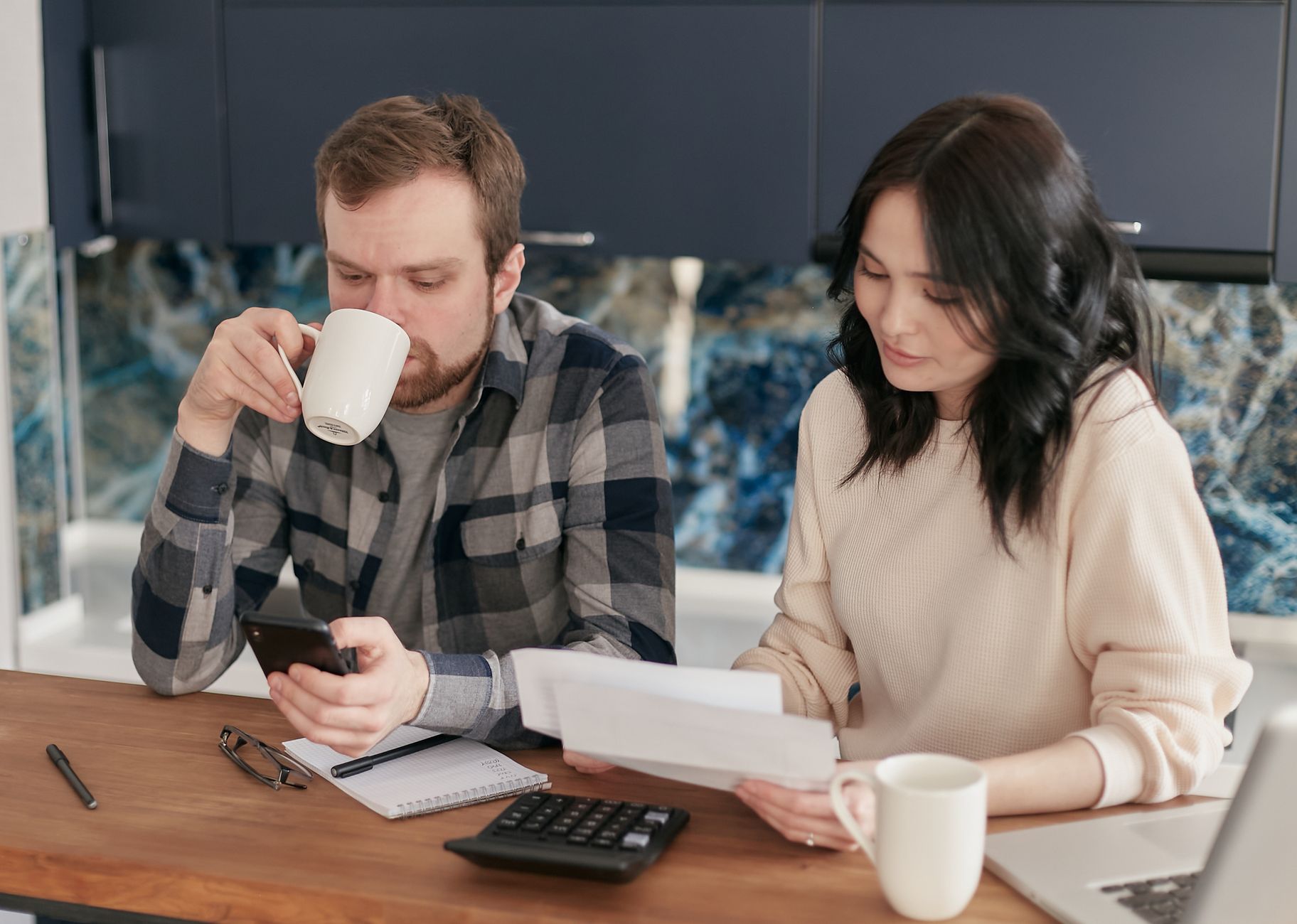 coffee savings, budget hack, daily spending, save money, food budget