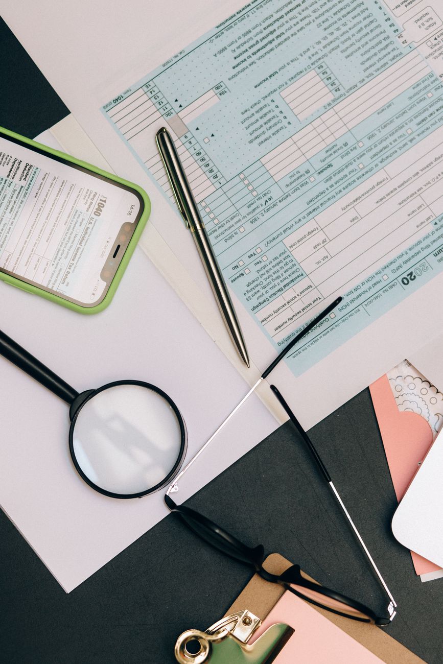 phone magnifying glass, camera zoom, reading small text, accessibility hack, smartphone