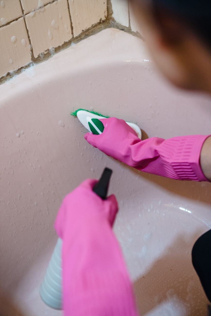 soap scum, shower curtain, washing machine, vinegar, baking soda