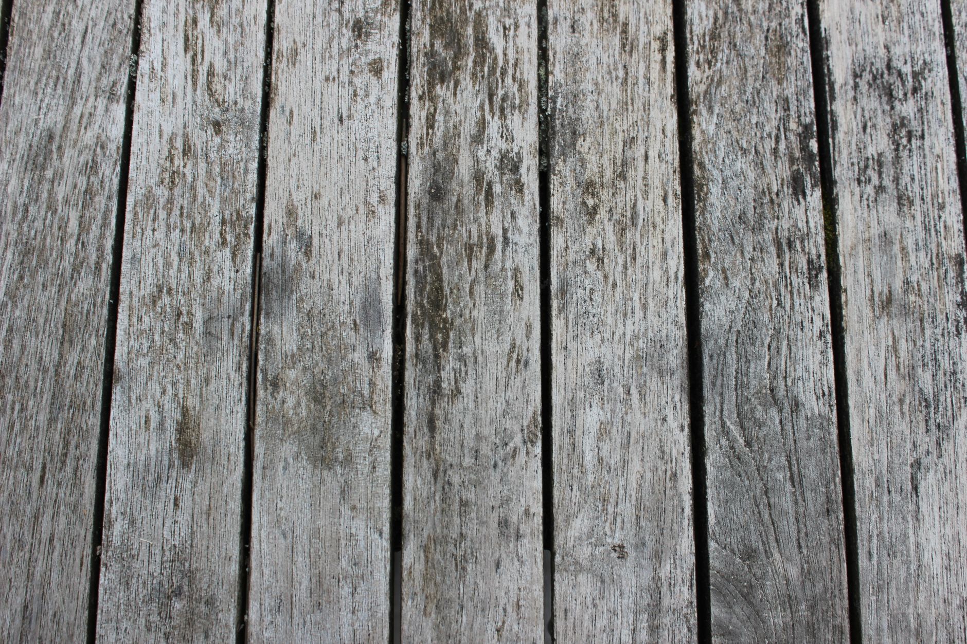 laminate flooring, scratch, repair, filler, DIY