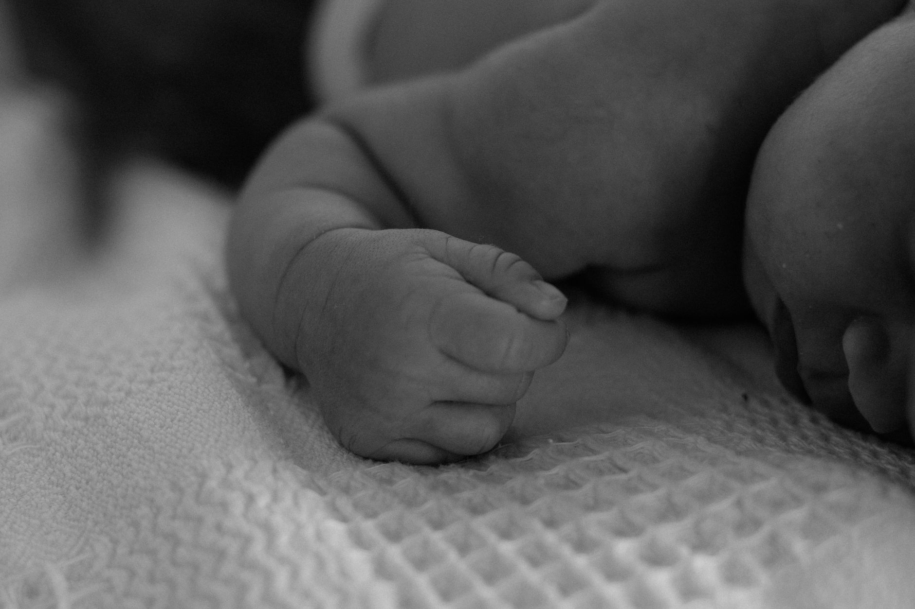 hands fall asleep, tingling, night, circulation, numb