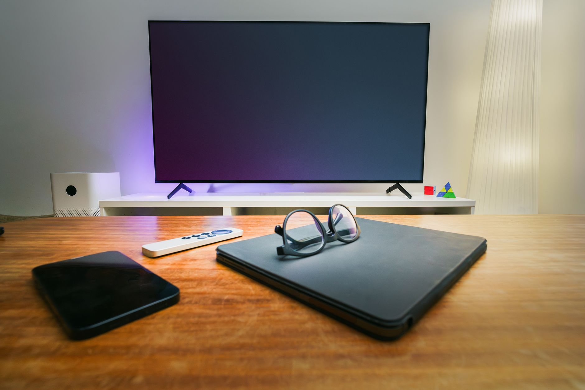 smart tv slow, clear tv cache, tv apps, streaming speed, smart tv fix
