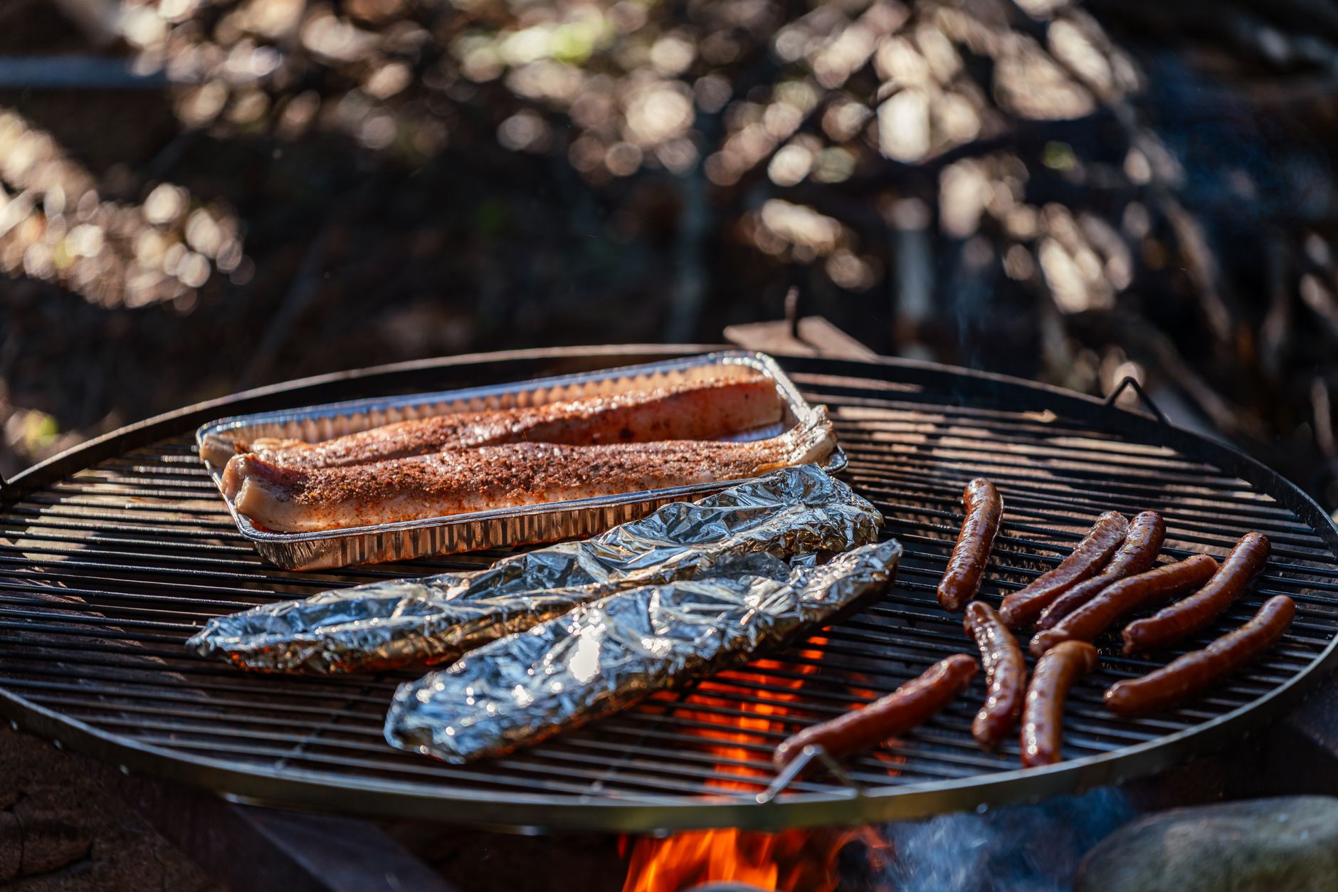 fire pit cooking, campfire food, foil packet meals, fall backyard, open flame