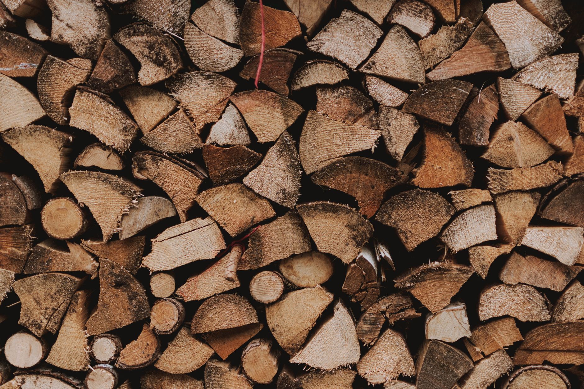firewood buying, seasoned firewood, buy firewood cheap, fireplace wood, wood storage