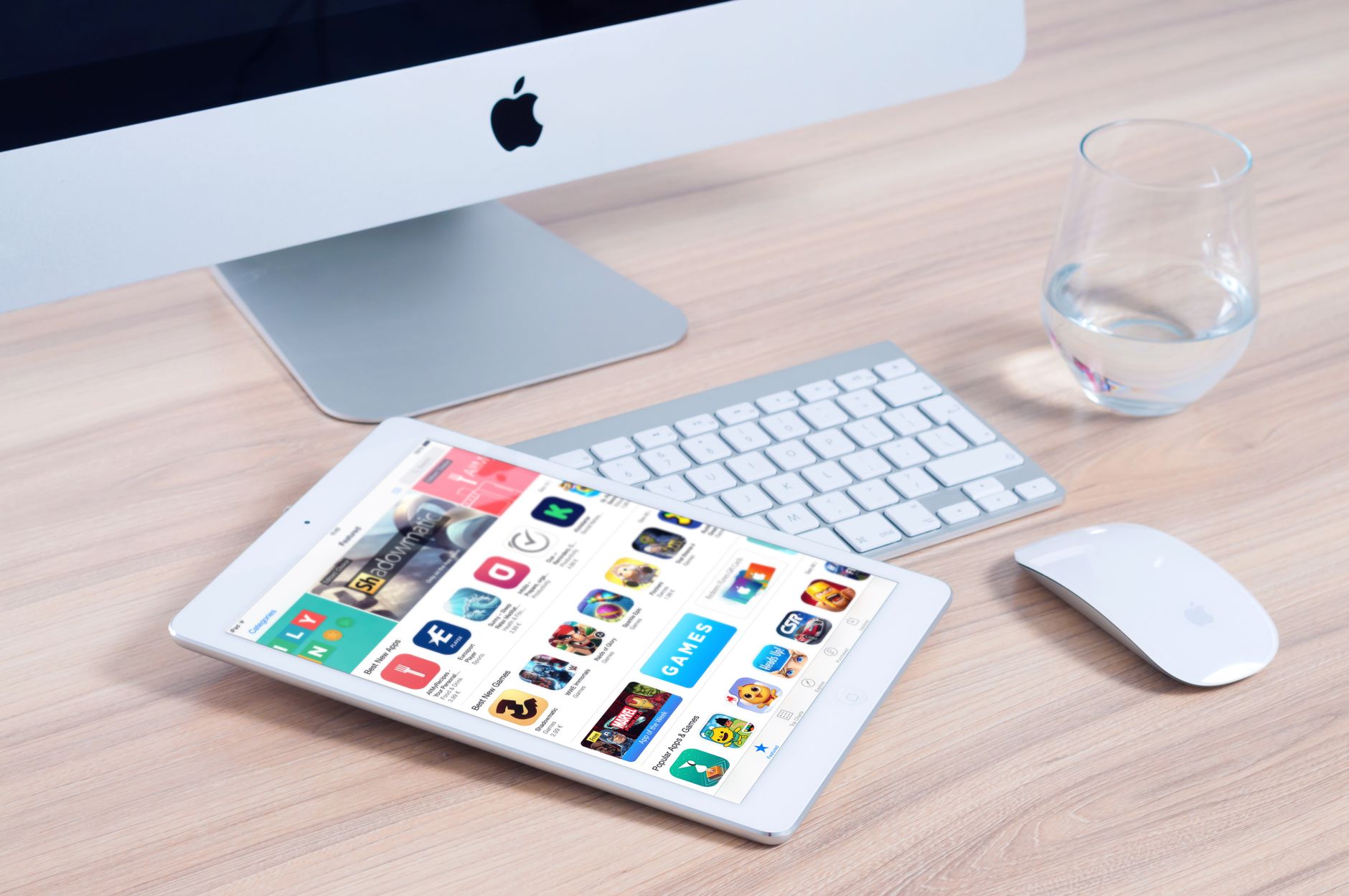 remove bloatware, windows bloatware, preinstalled apps, clean windows, uninstall junk apps