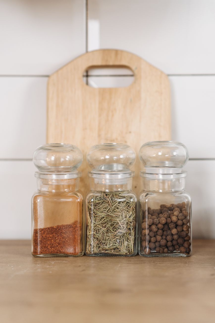 fresh herbs storage, herbs in fridge, keep herbs fresh, parsley cilantro, herb jar