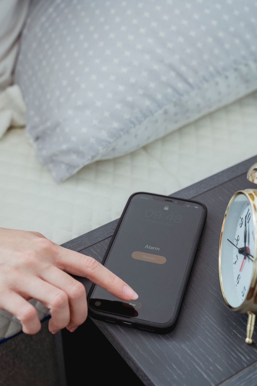 hydration reminder, phone alarm, drinking water hack, habit stacking, health trick