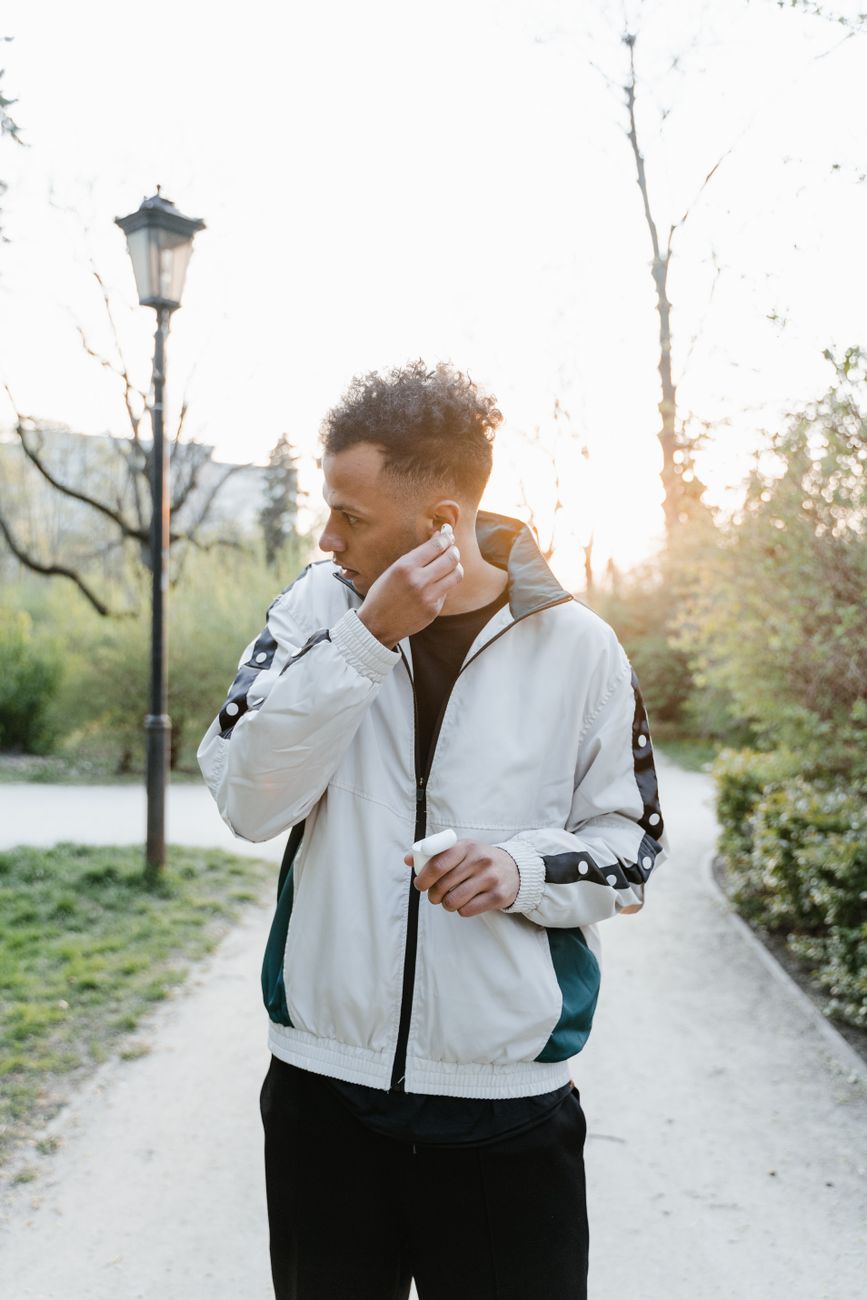earbuds no sound, wireless earbuds fix, bluetooth audio, earbuds connected, sound problem